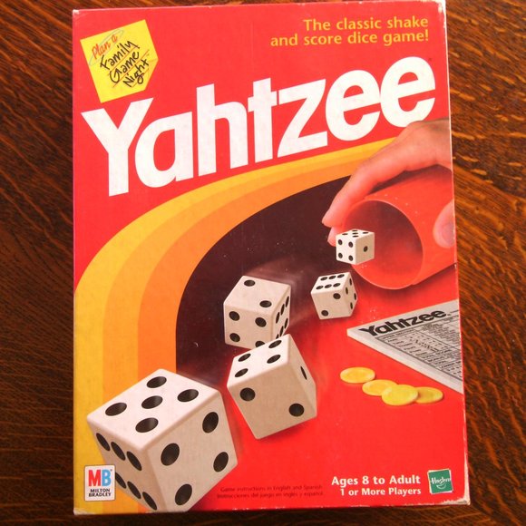 Yahtzee classic dice game played 5 dice Strategies English Spanish high-scoring - Picture 3 of 16